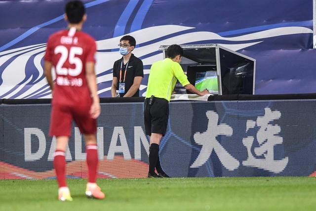 曼联与巴黎热身赛阵容公布：B费领军，库尼亚、拉门斯因病缺席